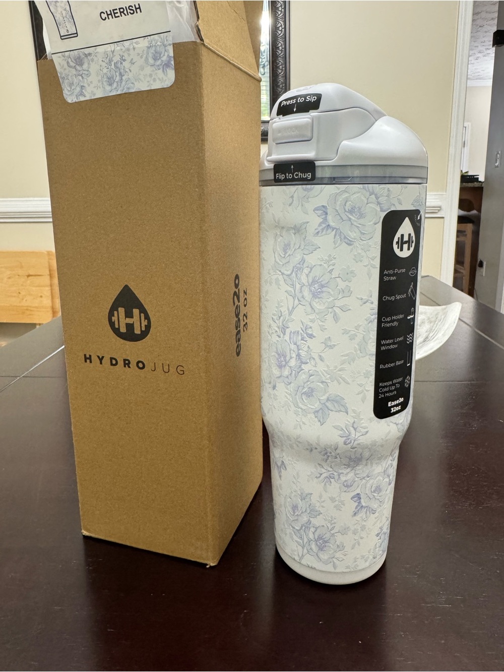 NWT HydroJug Cherish 32oz ease2o